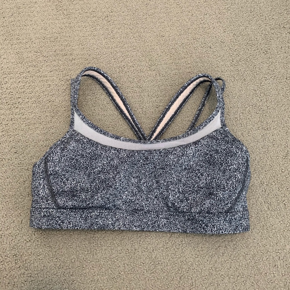 Lululemon sports bra